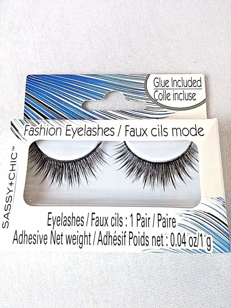 Sassy + Chic Fashion Eyelashes image 0