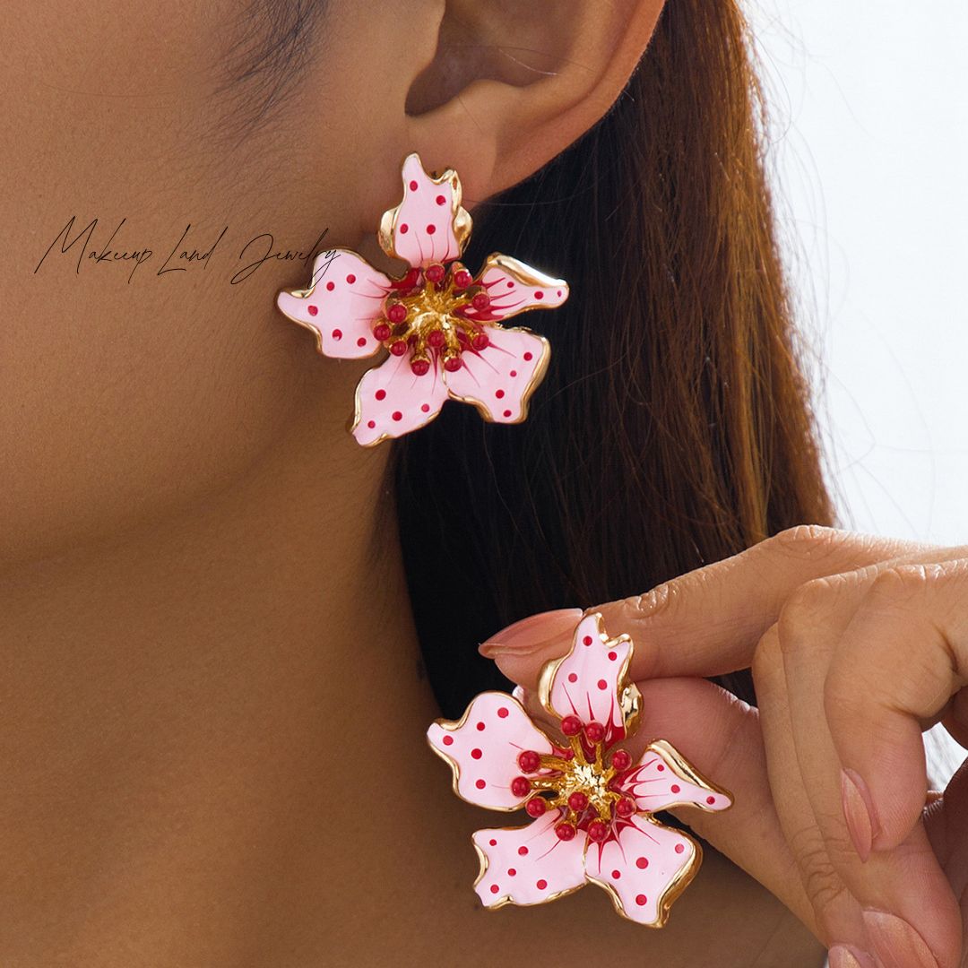 Retro Pink Vintage 3D Floral Earrings