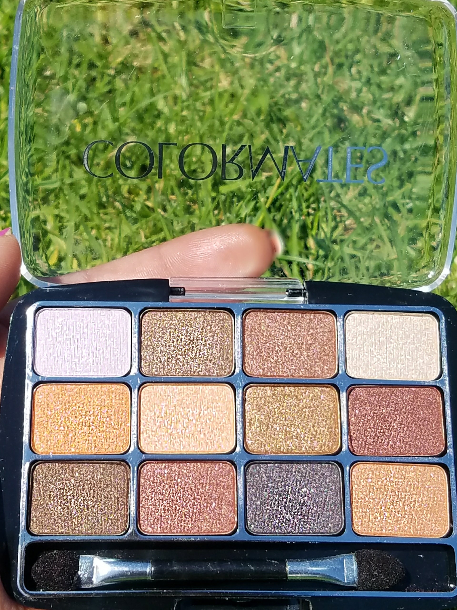Colormates 12 pcs eyeshadow palette in "warm tone" image 0