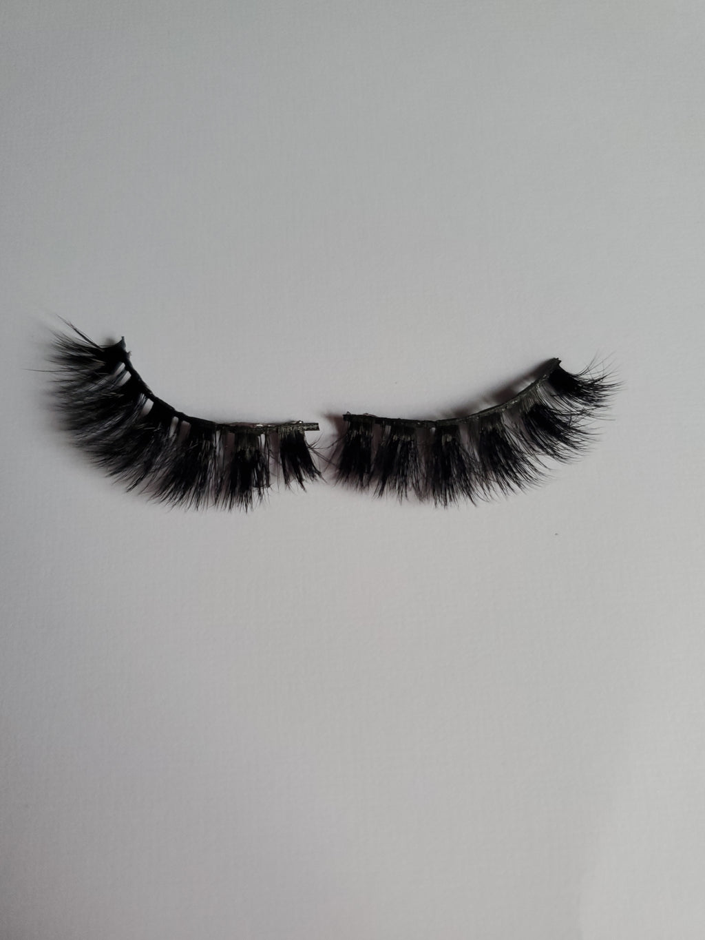 Makeup Land Caribbean Lash Collection "Belize 🇧🇿" image 5