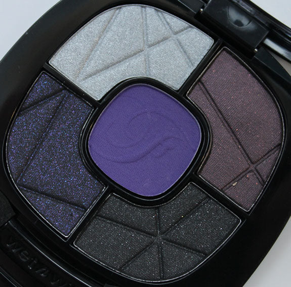 Wet n Wild Fergie Photo Focus eyeshadow in "Dutchess lounge" image 1