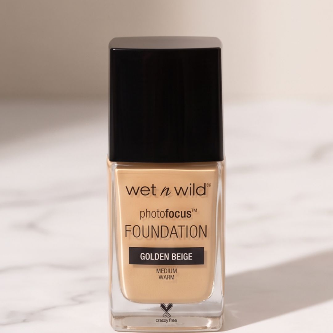 WnW Photo Focus Foundation "Golden Beige"